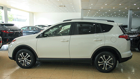 Toyota RAV4 2017 đầu tiên tại Việt Nam